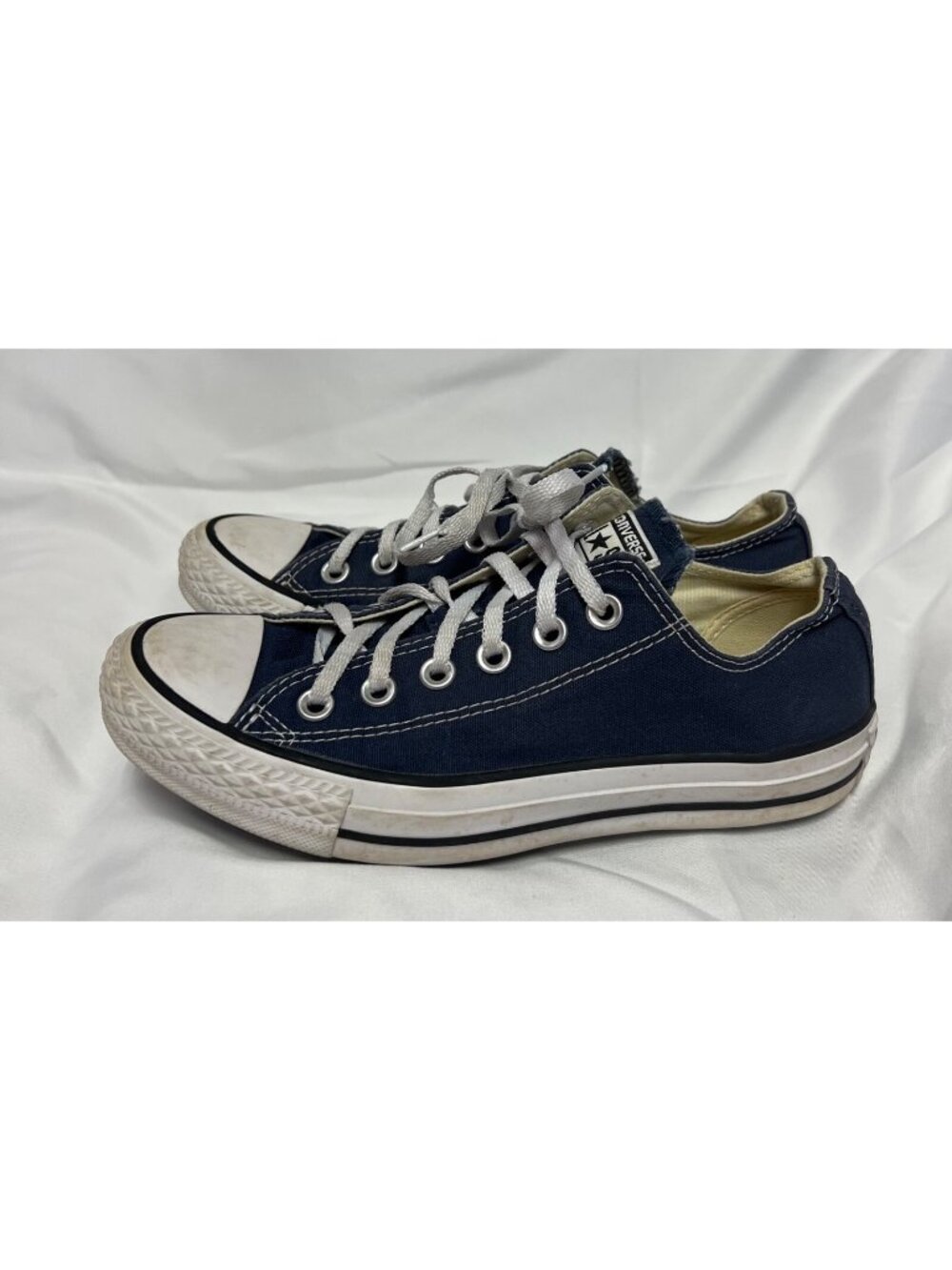 Converse Chuck Taylor All Star Low-Top Canvas Sneakers Sz 5 Mens / 7 Womens